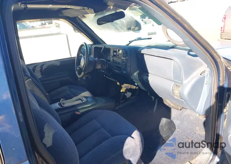 1998 Chevrolet C/K 1500 Silverado Fleetside z USA, uszkodzony, nr VIN 1GCEK19R3WE165270